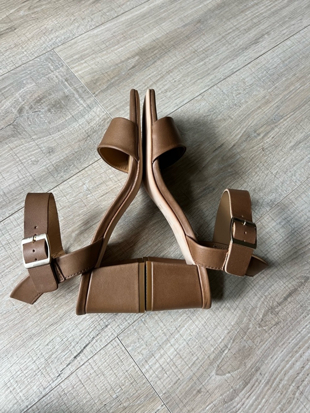 Nisolo Stella Go To block heel sandal almond - Picture 10 of 13